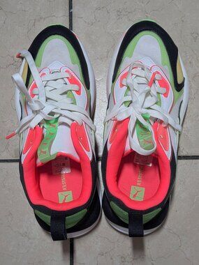 Puma RS-Curve Women’s Sneaker W8 White/Electro Green Chunky Sporty Worn 1X